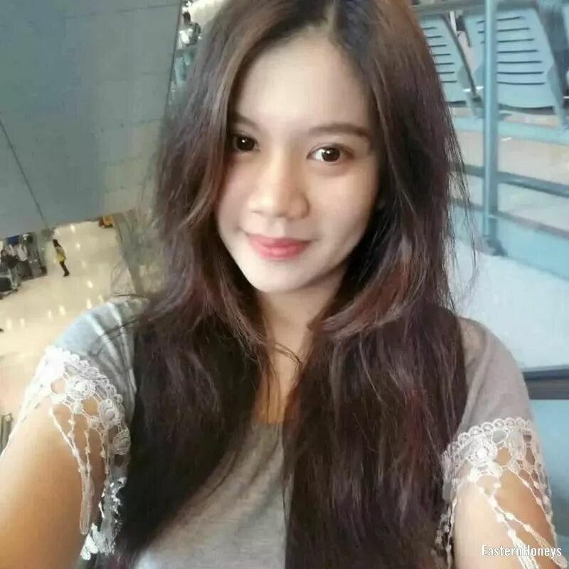 Issariya Profile image 2