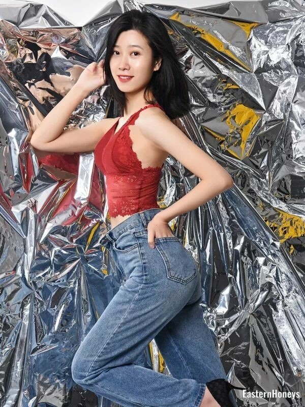 Liping Profile image 1