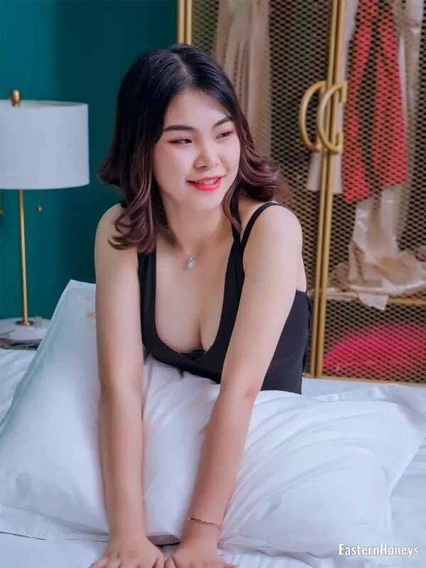 Emily Profile image 2