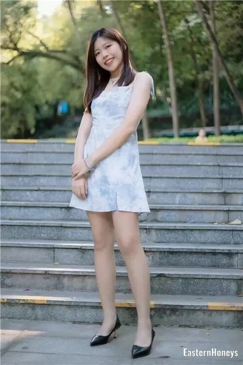 Lixia Profile image 2