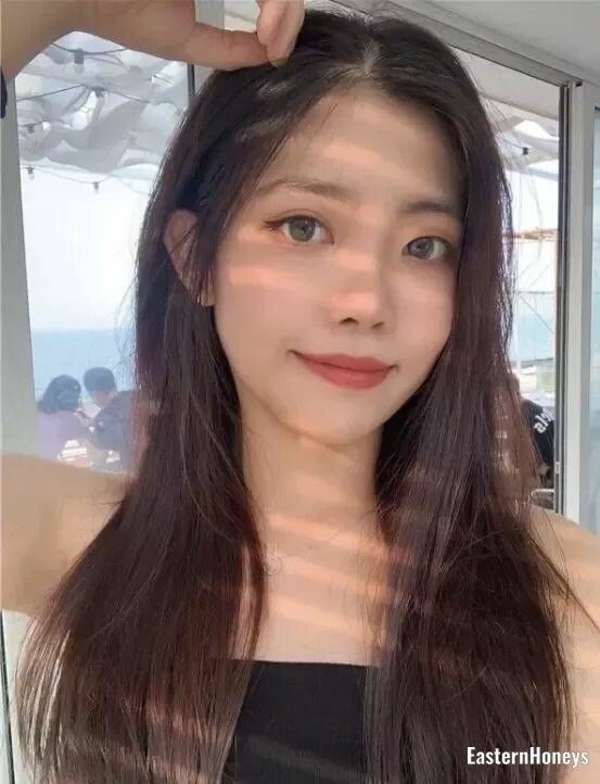 Lixia Profile image 4