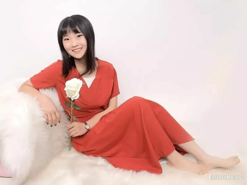 Ella Profile image 3