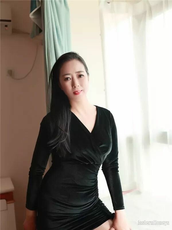 Linna Profile image 2