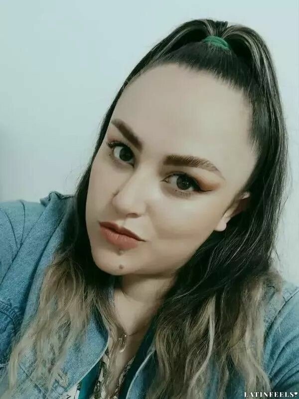 Sandra Profile image 1