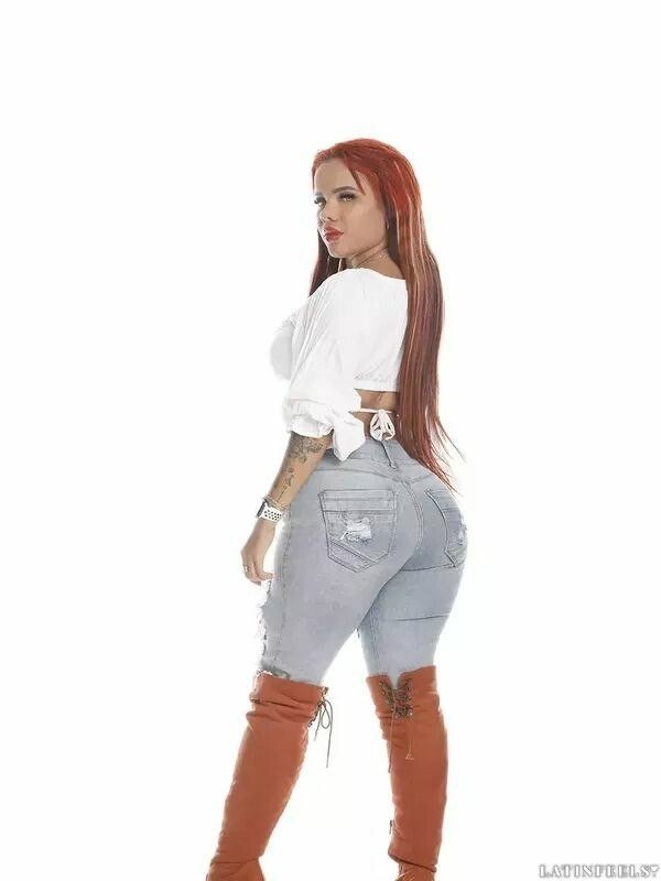 Valeria Profile image 1