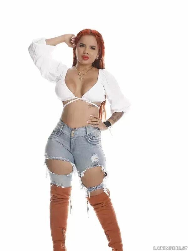 Valeria Profile image 3
