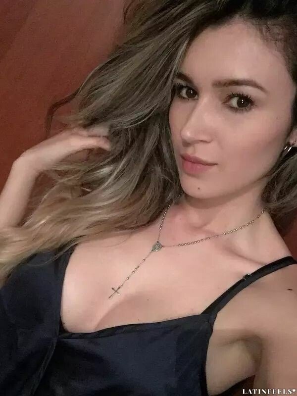 Carla Profile image 2