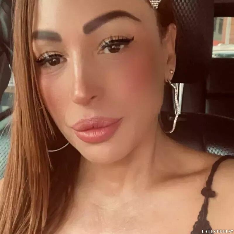 Estefania Profile image 2