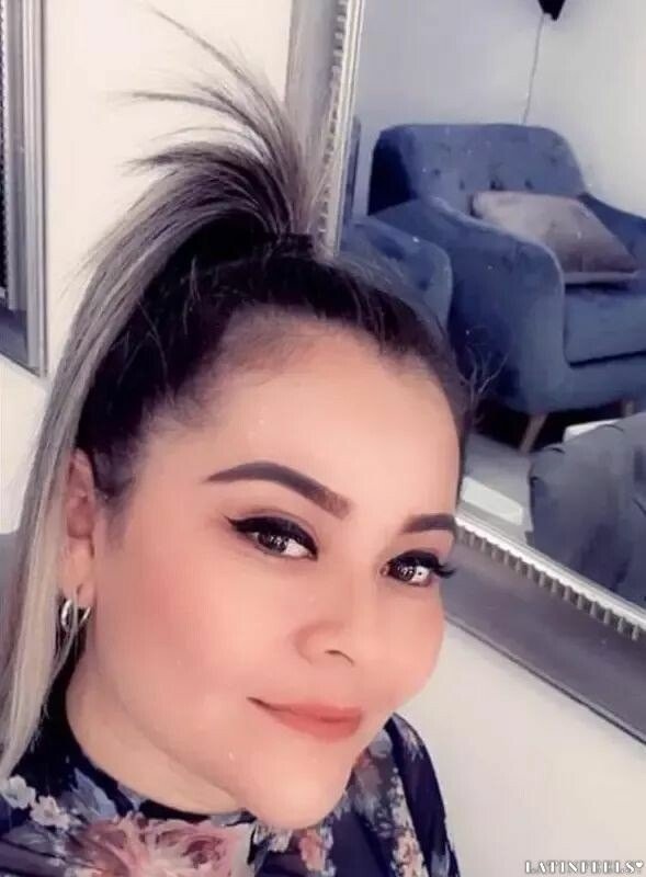 Valezny Profile image 2
