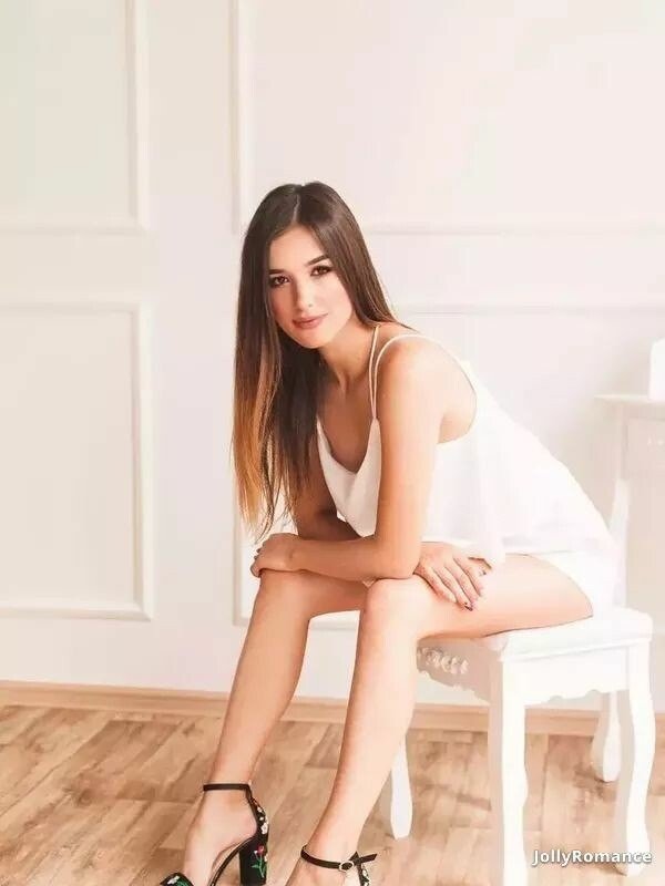 Lana Profile image 4