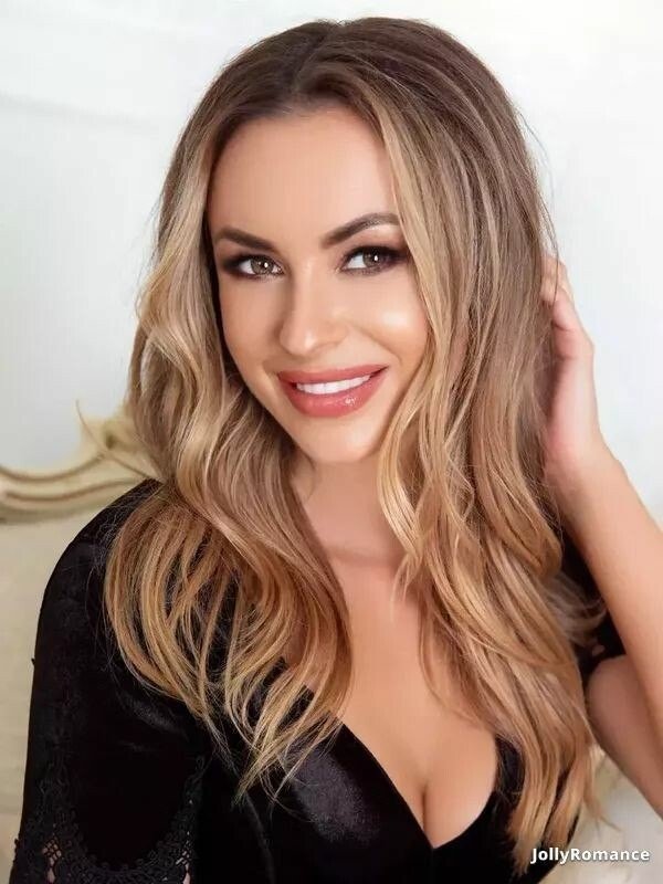 Alexandra Profile image 1