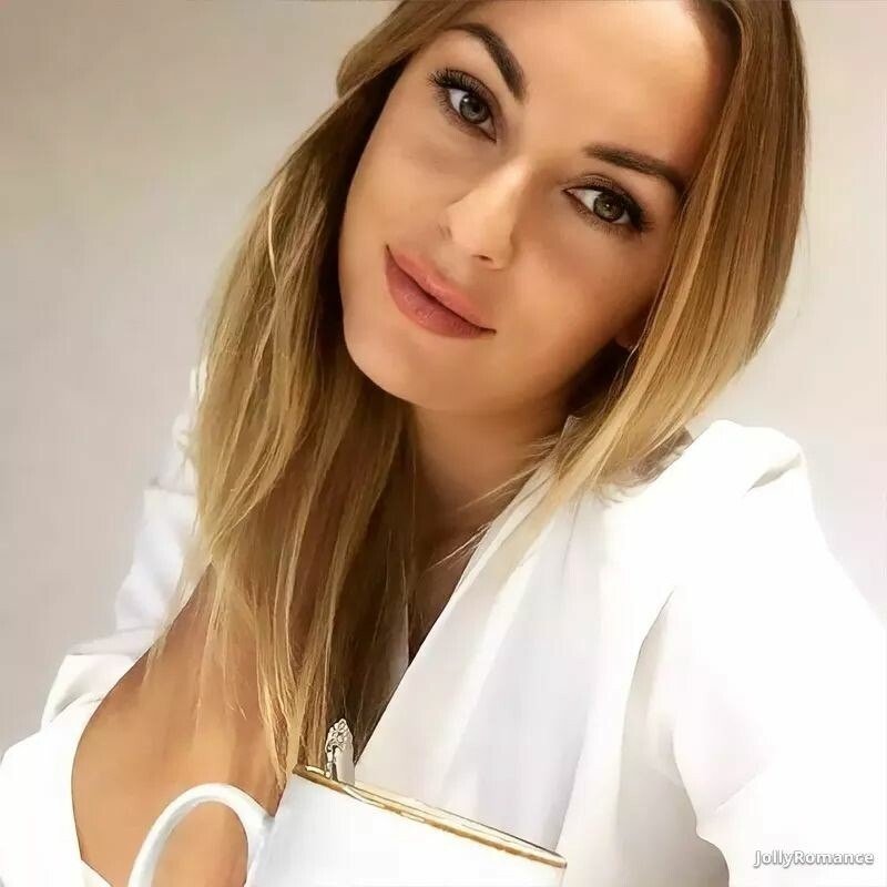 Alexandra Profile image 4