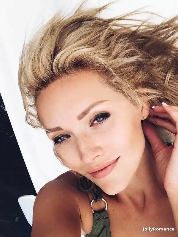Dakota Profile image 4