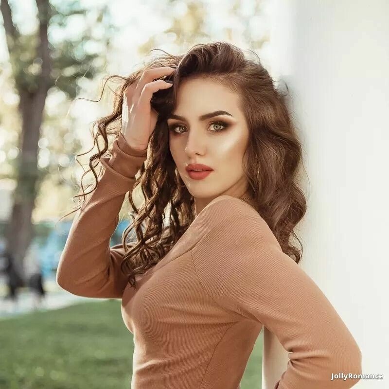 Sara Profile image 2