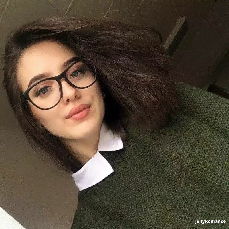 Sara Profile image 3