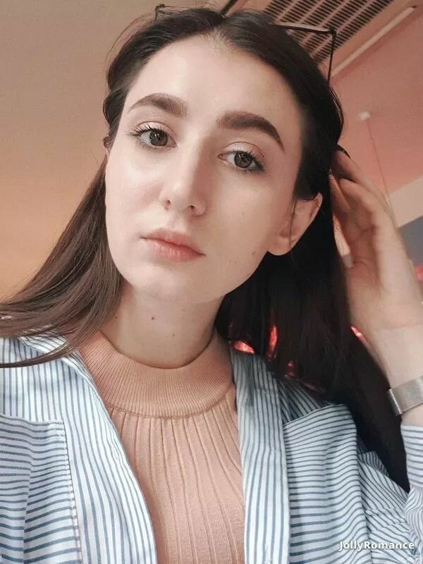 Elisabeth Profile image 1