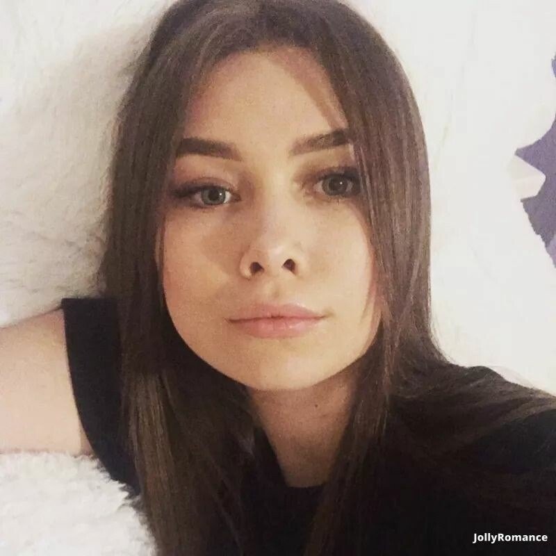 Cara Profile image 3