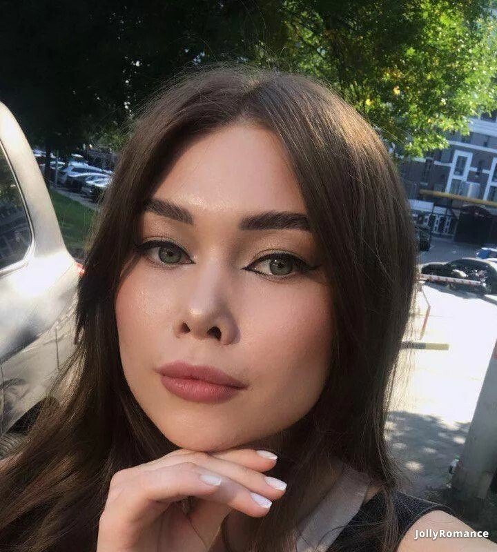 Cara Profile image 1