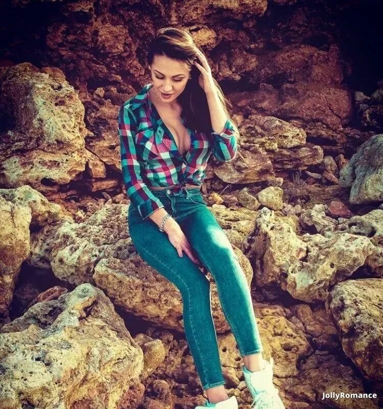 Emma Profile image 5