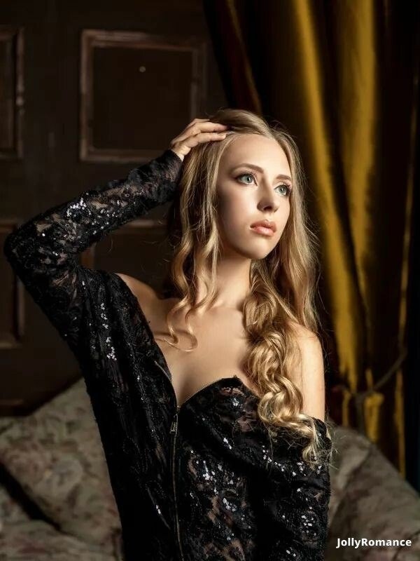 Franny Profile image 4