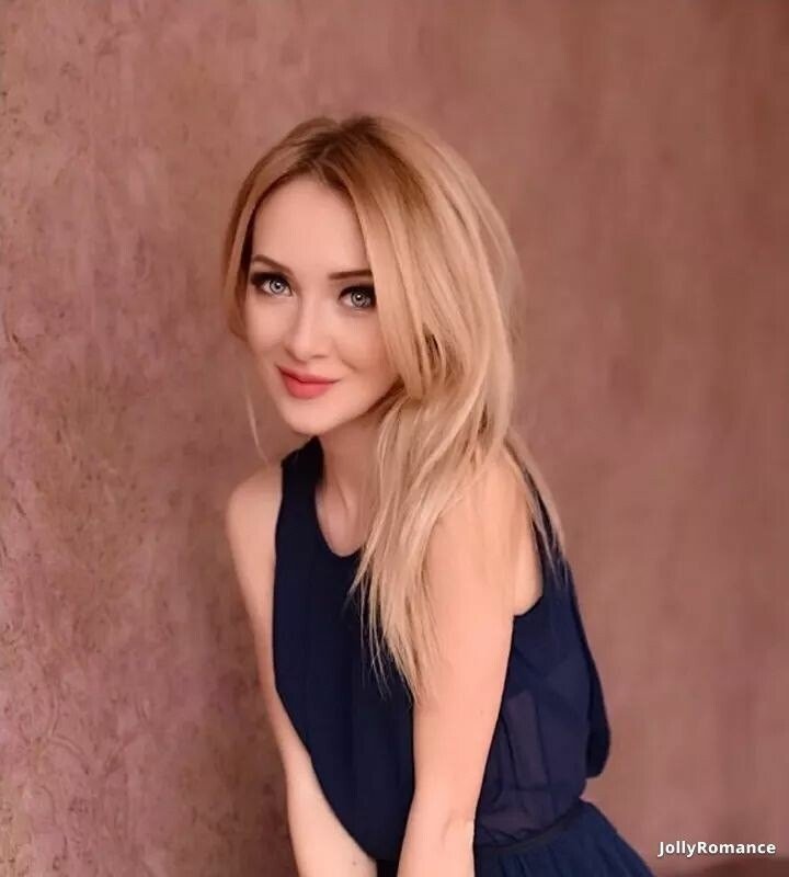 Winona Profile image 1