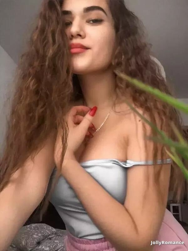 Carmen Profile image 3