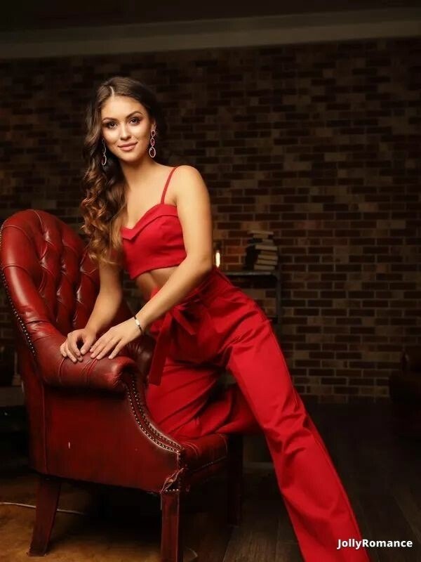Bella Profile image 2