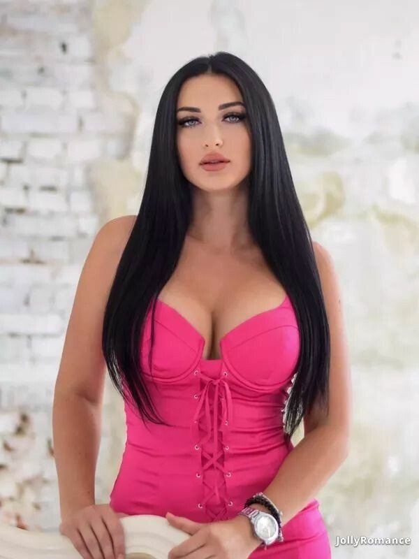 Julia Profile image 2