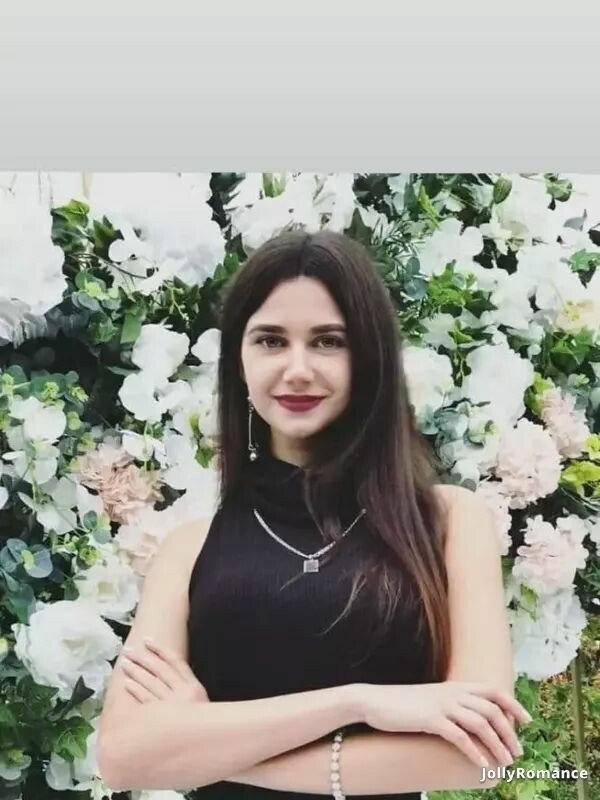 Oona Profile image 4
