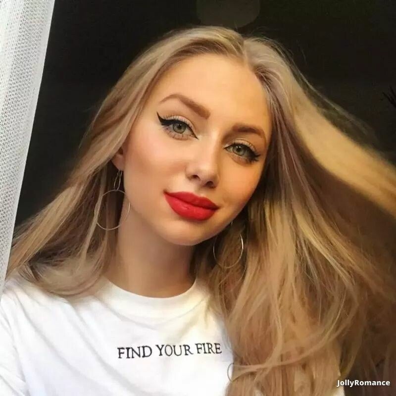 Alexandra Profile image 1