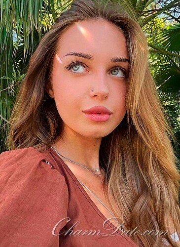 Victoriya Profile image 1