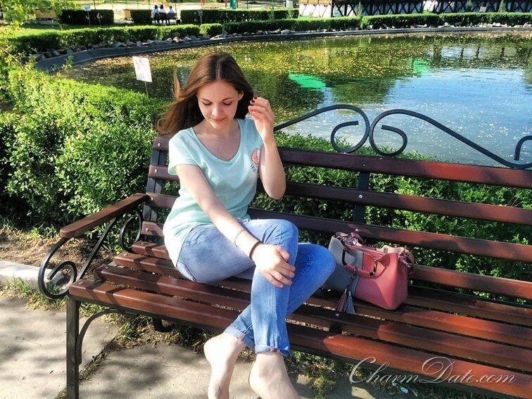 Karina Profile image 4