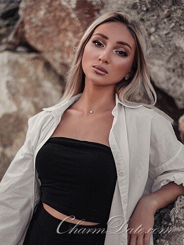Nastasia Profile image 2