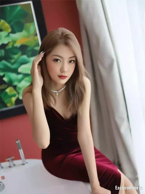 Liping Profile image 1