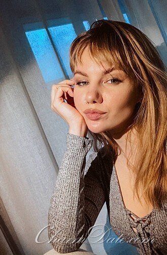 Anna Profile image 1