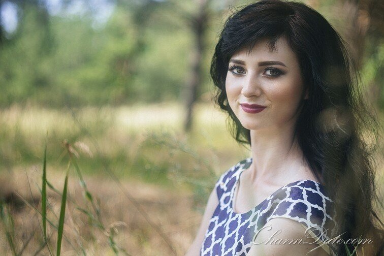Anna Profile image 2