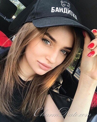 Yana Profile image 1