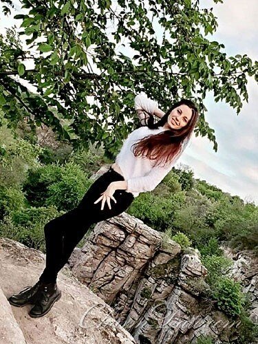 Elena Profile image 2