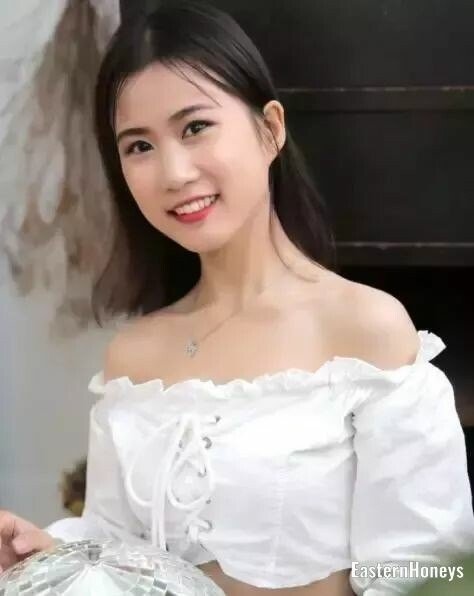 Ly Profile image 1
