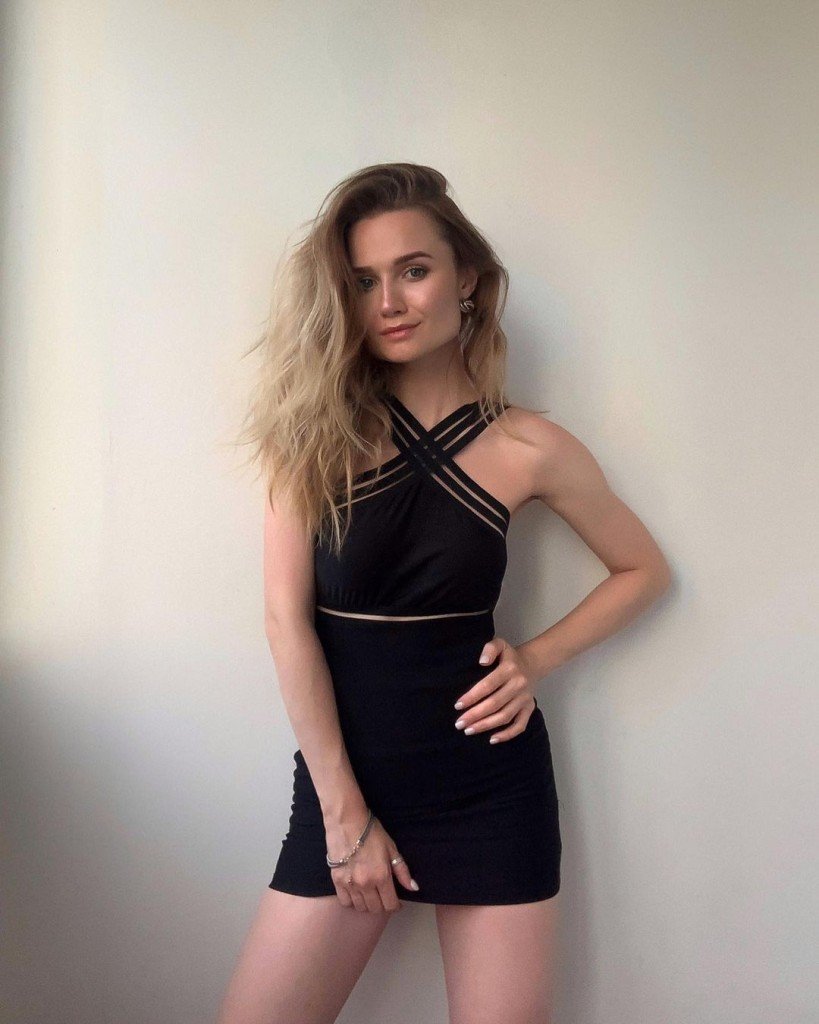 Polina Profile image 2